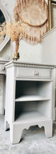 Load image into Gallery viewer, Vintage Bedroom Set (3pc)
