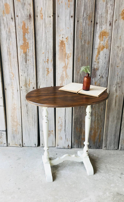 Cute Little Farmhouse Accent Table or Plant Stand