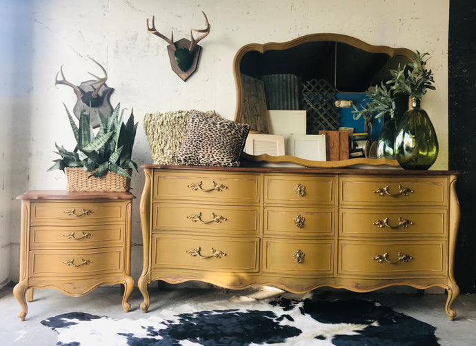 Stunning French Provincial Bedroom Set (3pc)