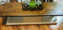 Load image into Gallery viewer, Gorgeous Vintage Coffee Table
