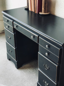 Moody Chippy Vintage Farmhouse Desk