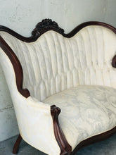 Load image into Gallery viewer, Chic Vintage Victorian Tufted Settee