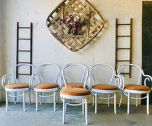 Load image into Gallery viewer, Beautiful Farmhouse Dining Table &amp; Chairs (7pc)