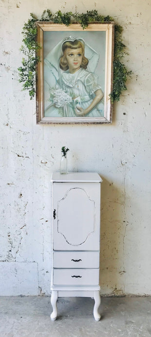Pretty Shabby Chic Jewelry Cabinet