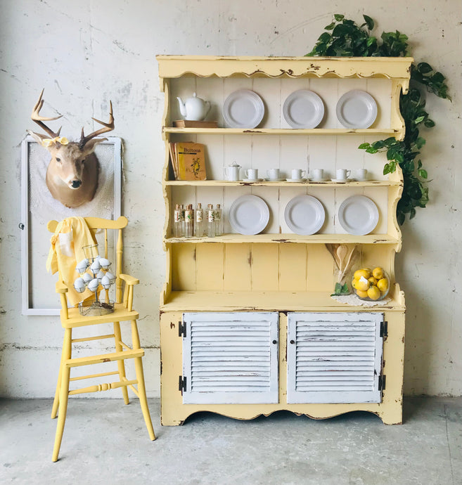 Darling Country Farmhouse Open Hutch