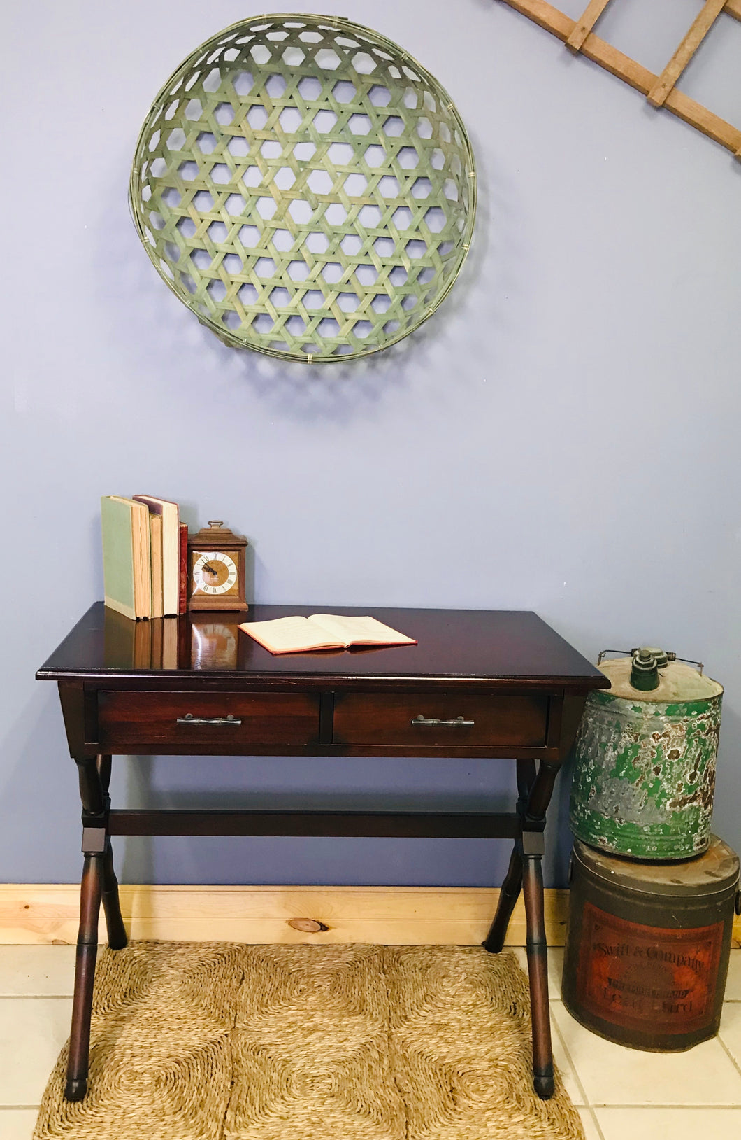 Pretty Dark Wood Desk (no chair)