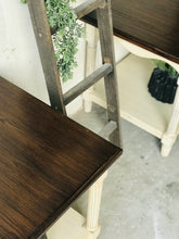 Load image into Gallery viewer, Pretty Cottage Style End Table Set