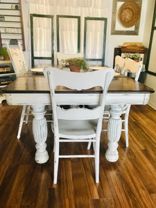 Amazing Antique Farmhouse Table & Chairs