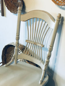 Perfect Vintage Counter-height Swivel Stools