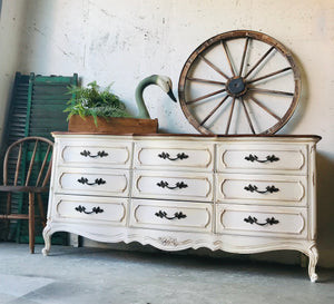 Gorgeous French Provincial Dresser, Buffet, or TV Stand