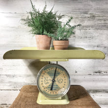 Load image into Gallery viewer, Vintage baby scale