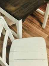 Load image into Gallery viewer, Adorable Vintage Kid’s Desk &amp; Chair