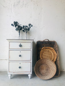 Chunky Single Farmhouse Nightstand