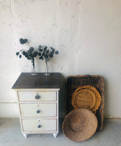 Chunky Single Farmhouse Nightstand