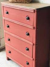 Load image into Gallery viewer, Cute Vintage Chest of Drawers