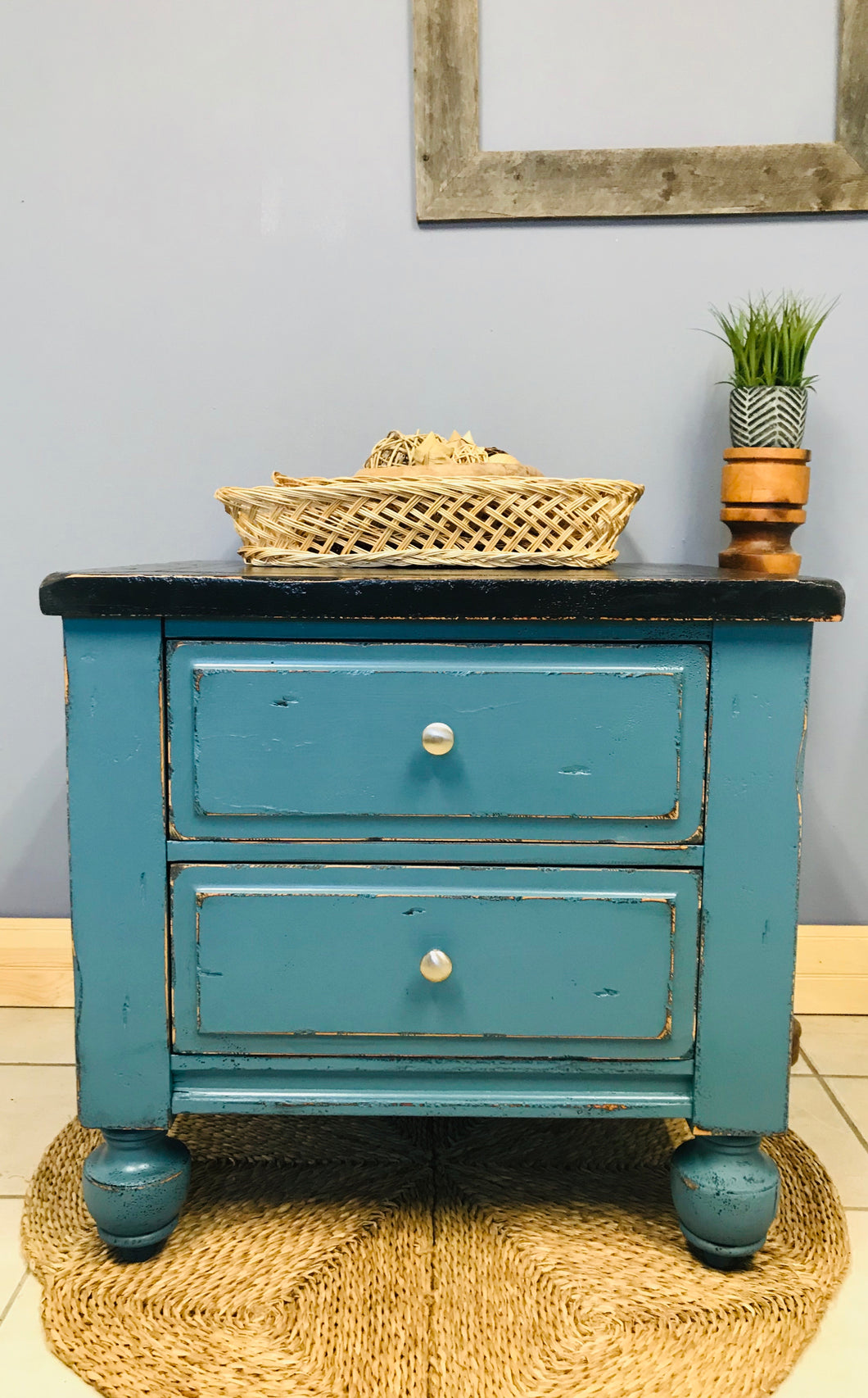 Pretty Chunky Blue Single End Table