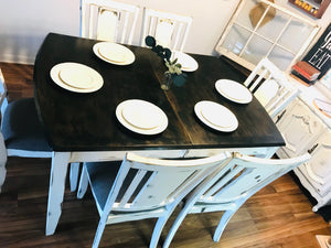 Perfect Large Farmhouse Table with 6 Chairs & Leaf