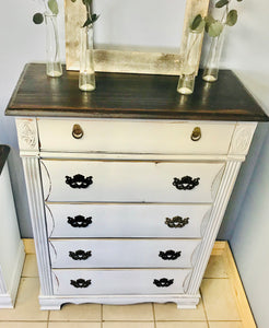 Beautiful Farmhouse Chest of Drawers