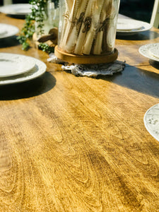 Gorgeous Farmhouse Table & Chairs