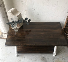 Load image into Gallery viewer, Cute Vintage Farmhouse Coffee Table