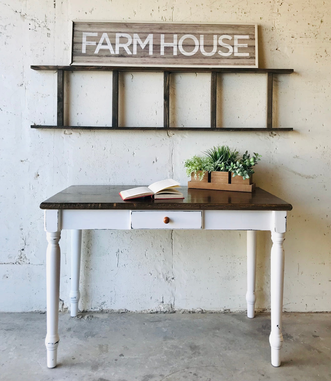 Pretty Farmhouse Desk