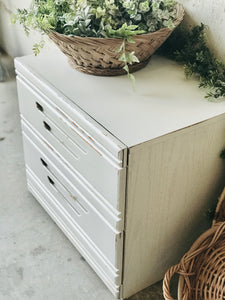 Cute Single Farmhouse Nightstand