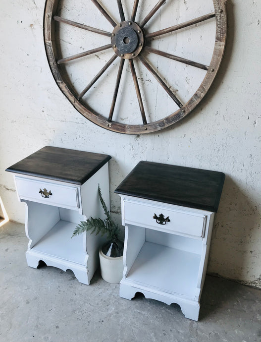 Vintage Farmhouse Nightstand Set