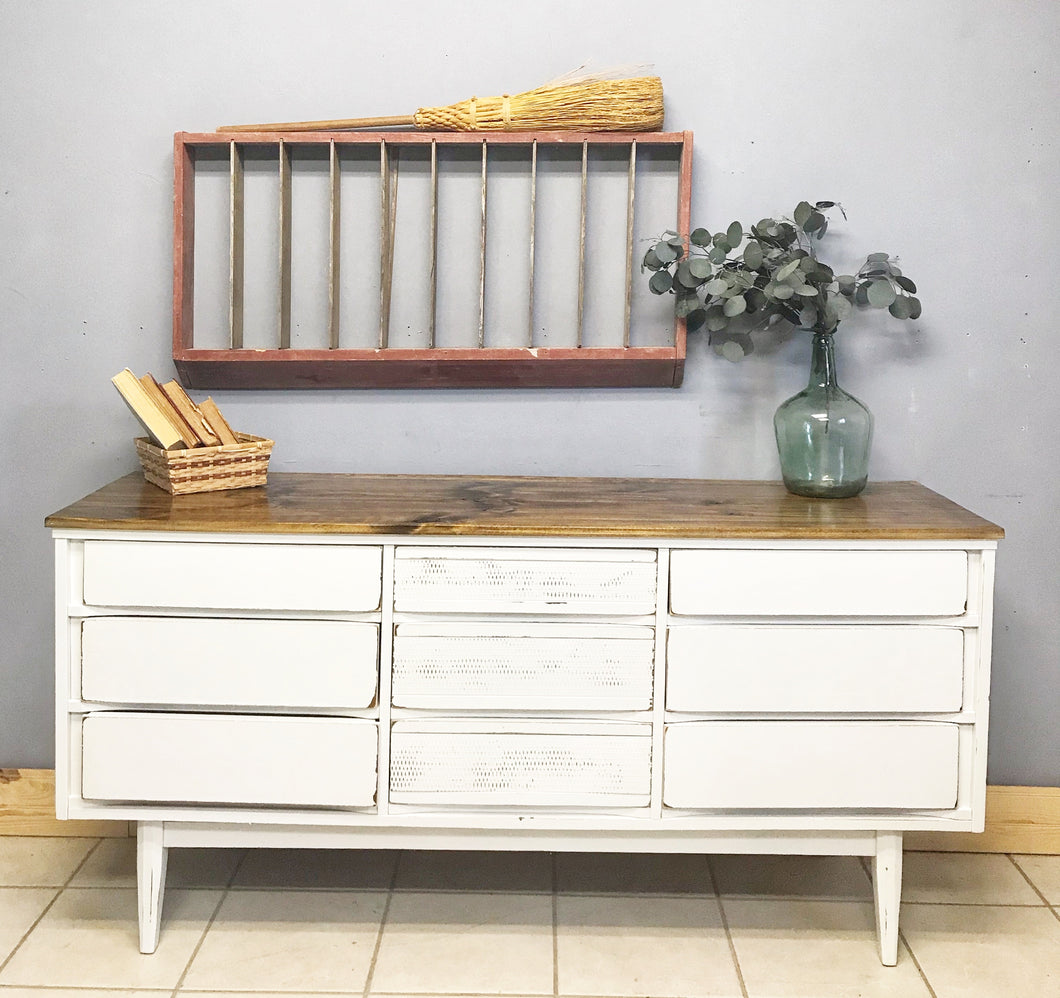 Gorgeous MCM Long Dresser, Buffet, or TV Stand