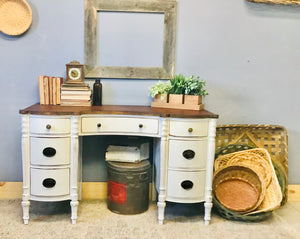 Beautiful Classy Antique Desk (No chair)