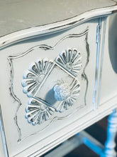 Load image into Gallery viewer, Adorable Vintage Sewing Boxes
