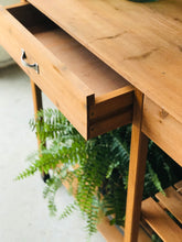 Load image into Gallery viewer, Pretty Solid Lightweight Wood Potting Bench