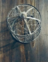 Load image into Gallery viewer, Farmhouse Chicken Wire Decor