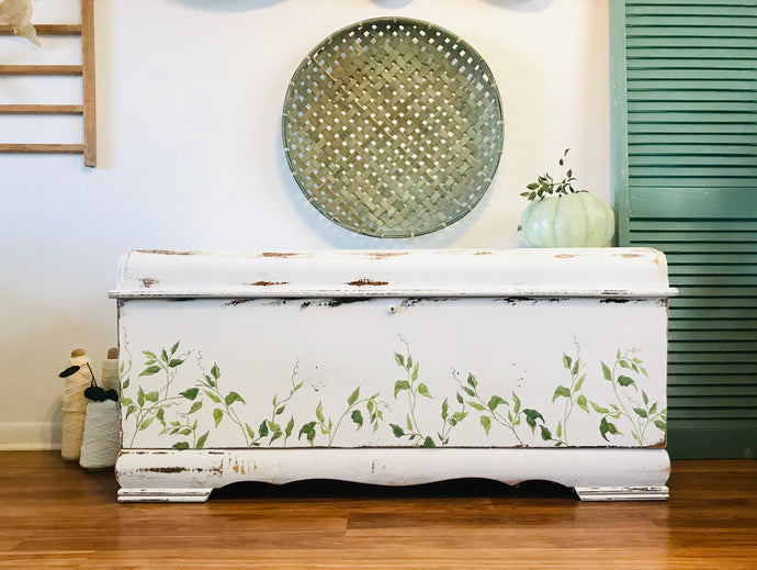 Gorgeous Vintage Garden Inspired Lane Cedar Chest