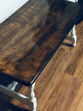 Load image into Gallery viewer, Adorable Vintage Coffee Table