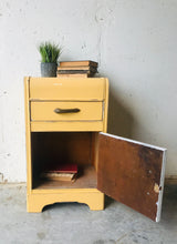 Load image into Gallery viewer, Pretty Vintage Waterfall End Table