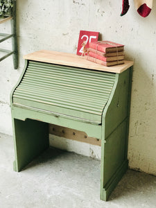 Adorable Small Roll Top Desk or Mail Station