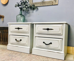 Pretty Farmhouse Nightstand Set (2)