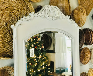 Gorgeous Clawfoot Chest of Drawers w/Mirror