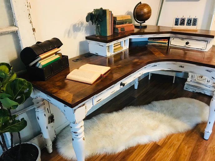 Gorgeous Farmhouse L-Shaped Desk & Chair