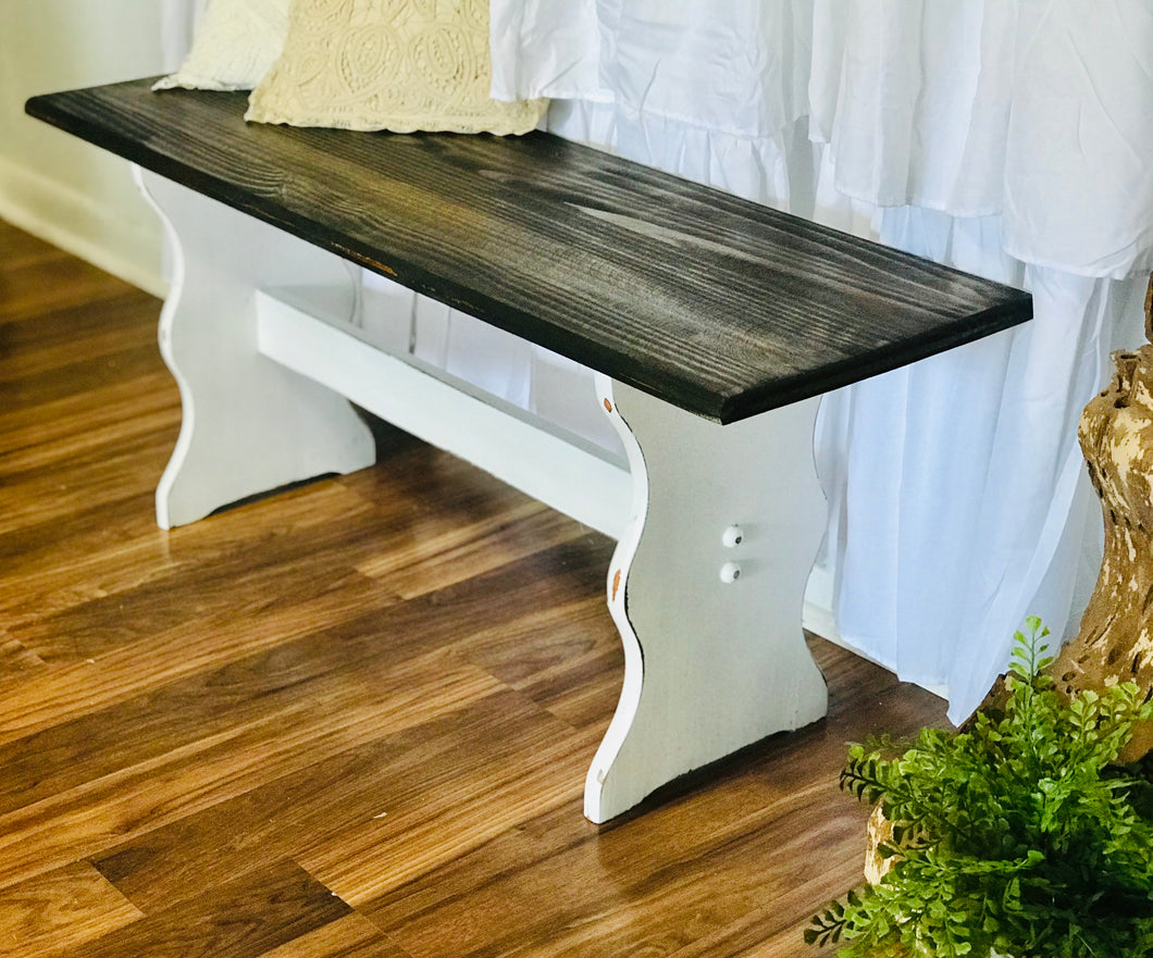 Adorable Small Farmhouse Bench