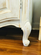 Load image into Gallery viewer, Neutral Vintage Buffet Table with Storage Shelves