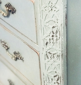 Charming Antique Chest of Drawers