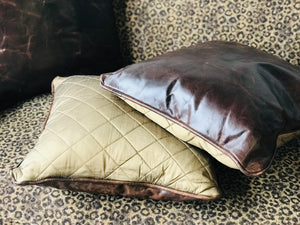 Amazing Wood Frame Leopard Loveseat & Pillows