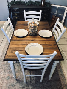 Perfect Little Farmhouse Table & Chairs