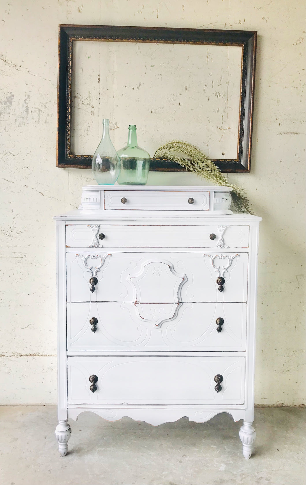 Stunning Antique Chest of Drawers