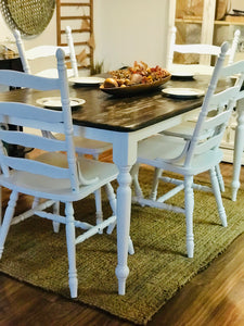 Perfect Farmhouse Table & Chairs