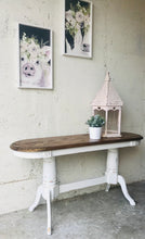 Load image into Gallery viewer, Perfect Farmhouse Entryway Table