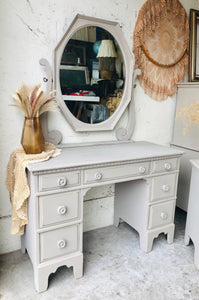 Vintage Bedroom Set (3pc)