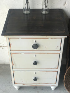 Chunky Single Farmhouse Nightstand