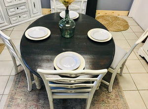 Beautiful Vintage Wood Table & Chairs